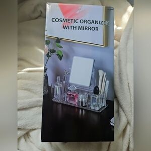 Makeup organizer